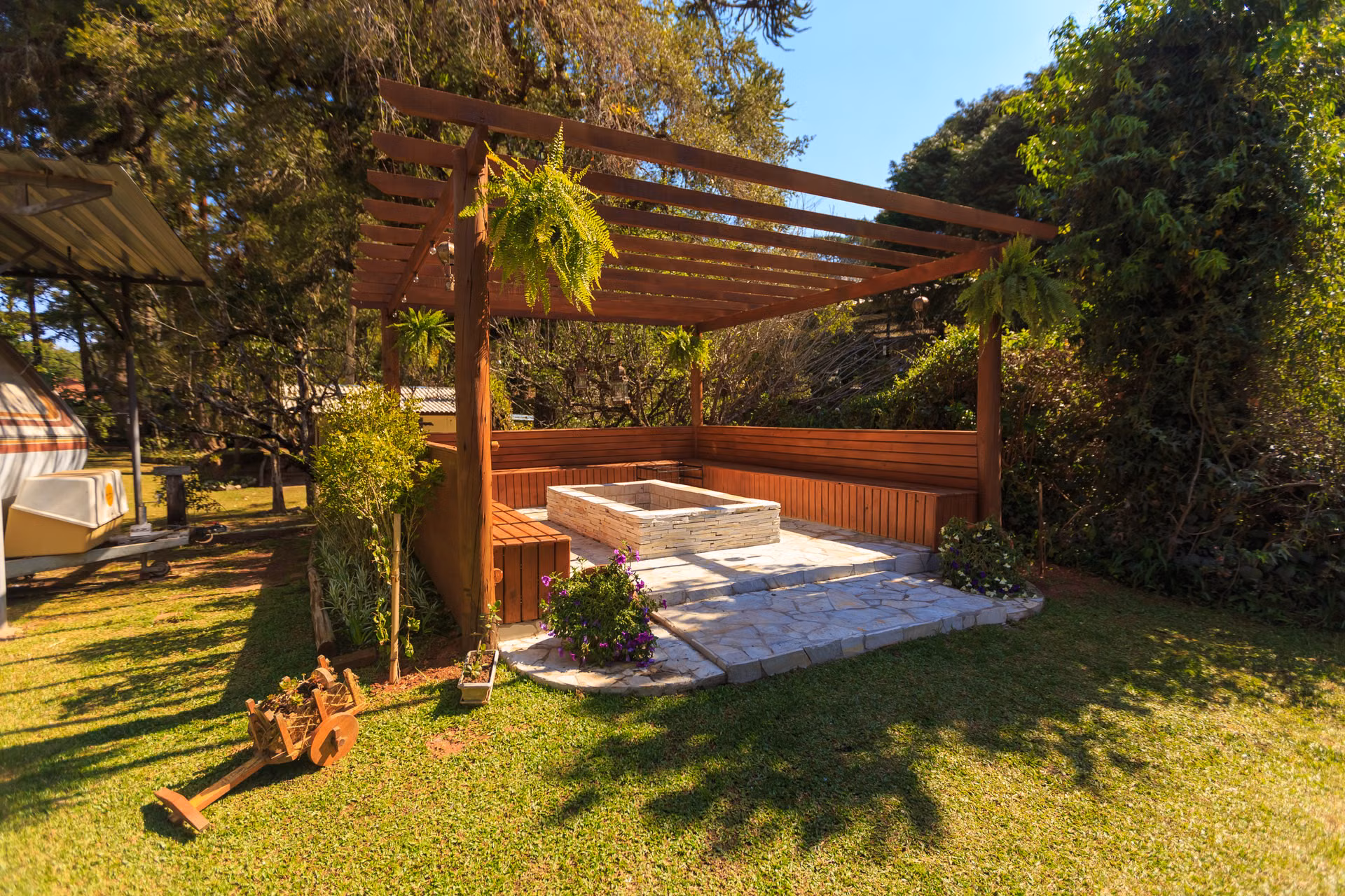 Cedar pergola in a backyard